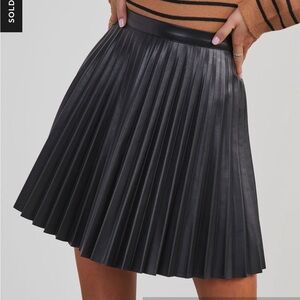Elegant Black pleather Pleated Skirt